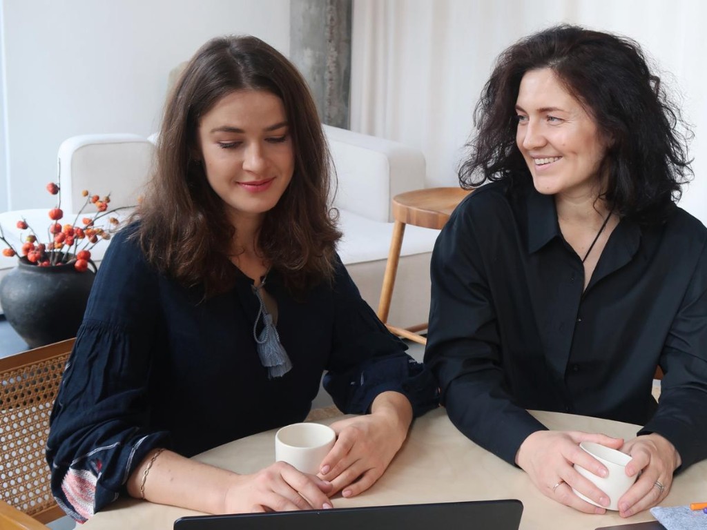 Natali Trubnikova & Anastasiia Sosyniuk — Go Global